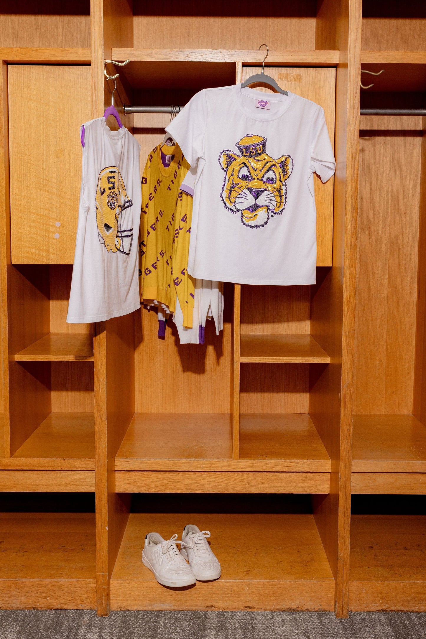 Licensed Head Tee - Vintage Tiger